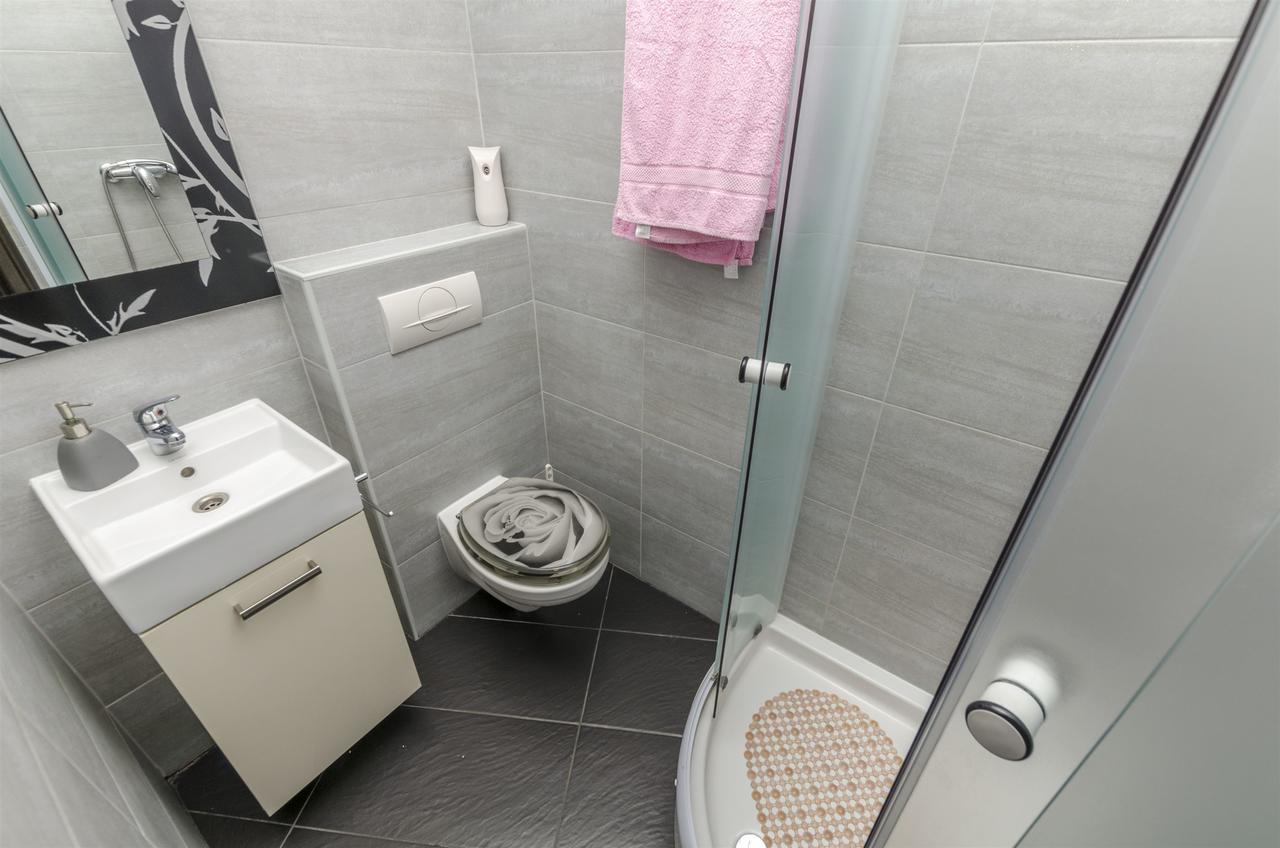 Apartment Antonela Omiš Eksteriør bilde
