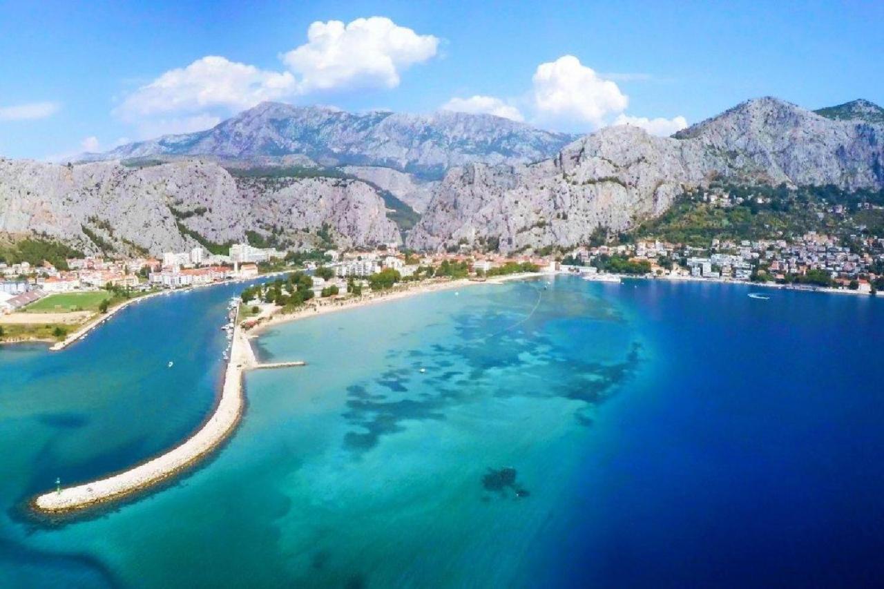 Apartment Antonela Omiš Eksteriør bilde